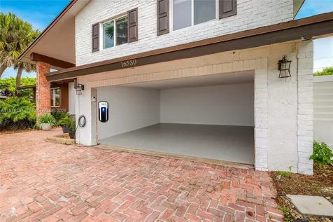 16530 Royal Poinciana Court Weston FL 33326