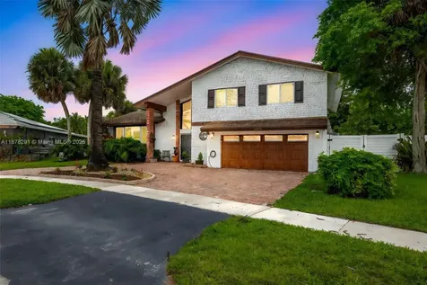 16530 Royal Poinciana Court Weston FL 33326