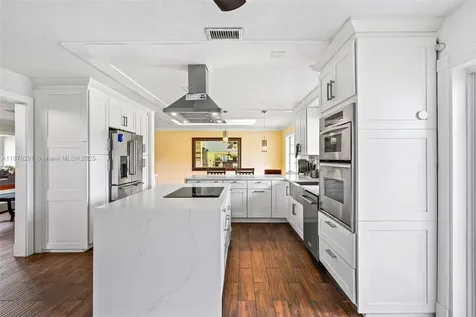 16530 Royal Poinciana Court Weston FL 33326