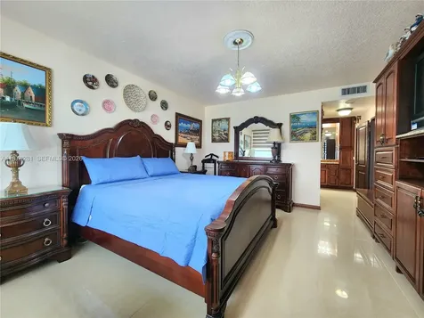 3505 S Ocean Drive Hollywood FL 33019