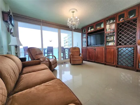 3505 S Ocean Drive Hollywood FL 33019