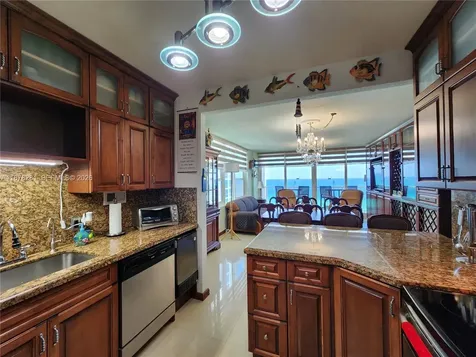 3505 S Ocean Drive Hollywood FL 33019