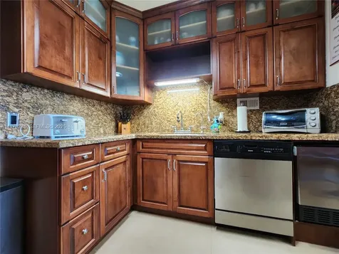 3505 S Ocean Drive Hollywood FL 33019