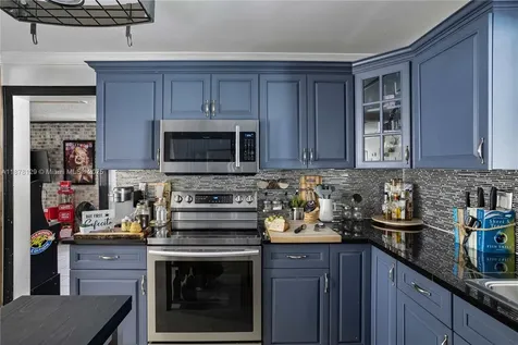 405 SW 73rd Avenue North Lauderdale FL 33068