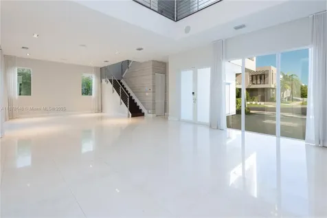 10050 NW 74th Terrace Doral FL 33178