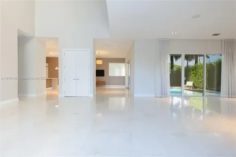 10050 NW 74th Terrace Doral FL 33178