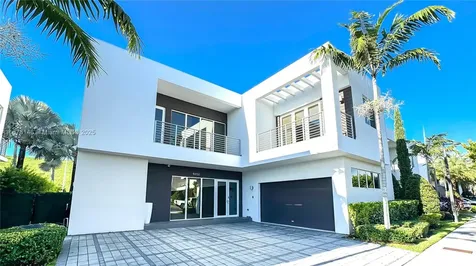 10050 NW 74th Terrace Doral FL 33178