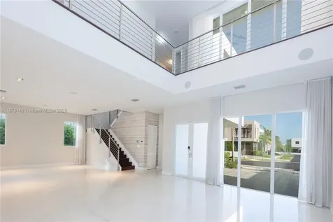 10050 NW 74th Terrace Doral FL 33178