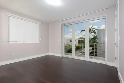10050 NW 74th Terrace Doral FL 33178