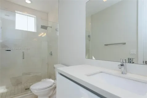 10050 NW 74th Terrace Doral FL 33178