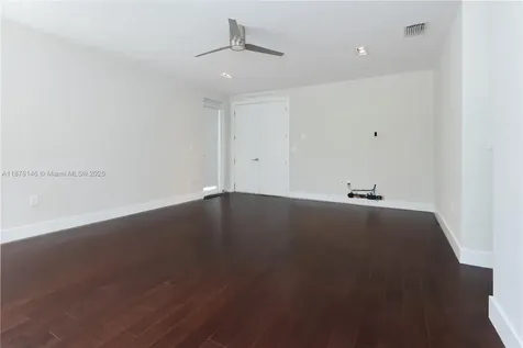 10050 NW 74th Terrace Doral FL 33178