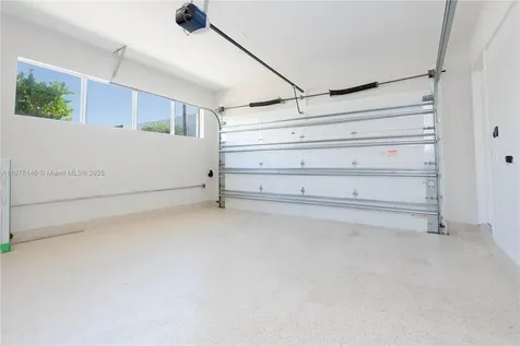 10050 NW 74th Terrace Doral FL 33178