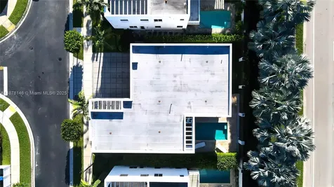 10050 NW 74th Terrace Doral FL 33178