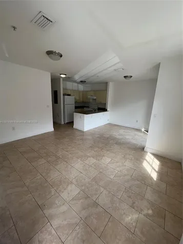 211 W 79th Place Hialeah FL 33014
