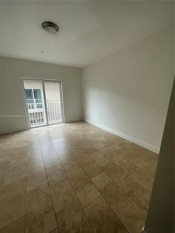 211 W 79th Place Hialeah FL 33014