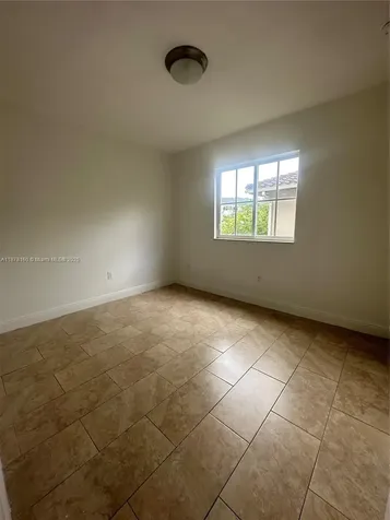 211 W 79th Place Hialeah FL 33014