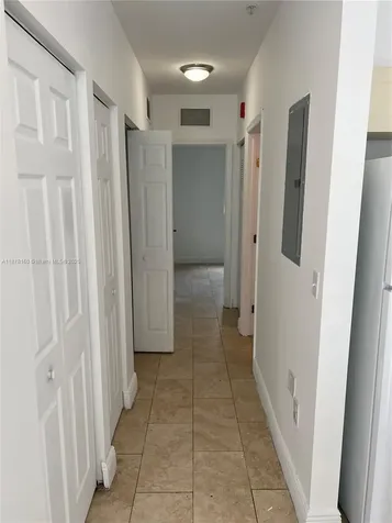 211 W 79th Place Hialeah FL 33014