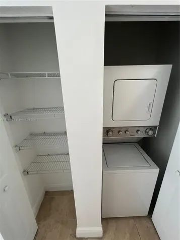 211 W 79th Place Hialeah FL 33014