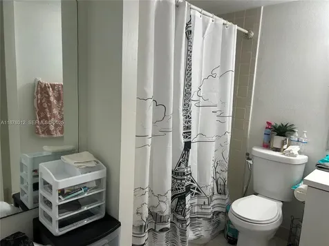 17901 NW 68th Avenue Hialeah FL 33015