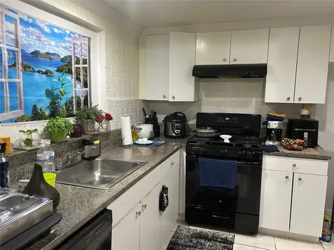17901 NW 68th Avenue Hialeah FL 33015