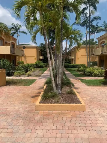 17901 NW 68th Avenue Hialeah FL 33015