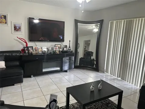 17901 NW 68th Avenue Hialeah FL 33015