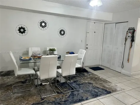 17901 NW 68th Avenue Hialeah FL 33015
