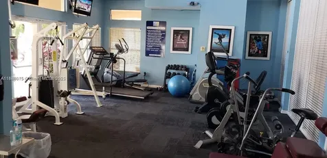 2445 NW 33rd Street Oakland Park FL 33309