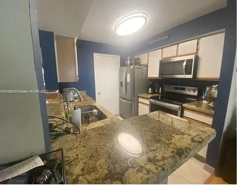 2445 NW 33rd Street Oakland Park FL 33309