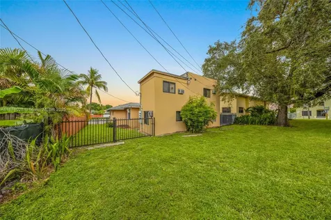 227 NW 17th Avenue Miami FL 33125