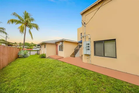 227 NW 17th Avenue Miami FL 33125