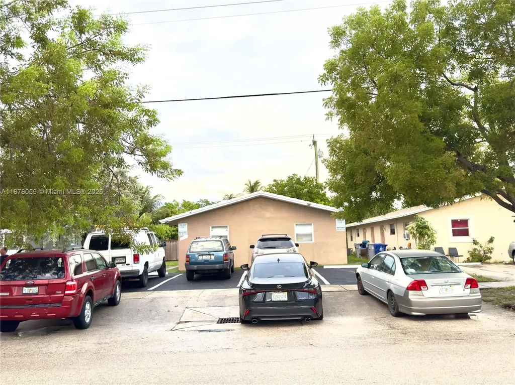 3830 NE 15th Avenue Pompano Beach FL 33064