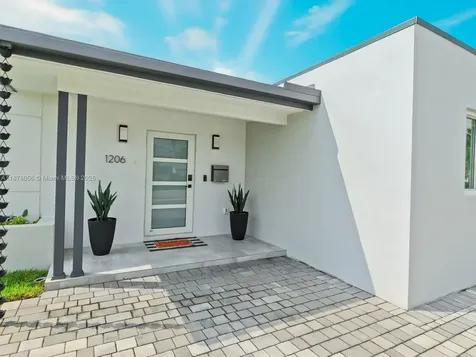 1206 Mango Isle Fort Lauderdale FL 33315