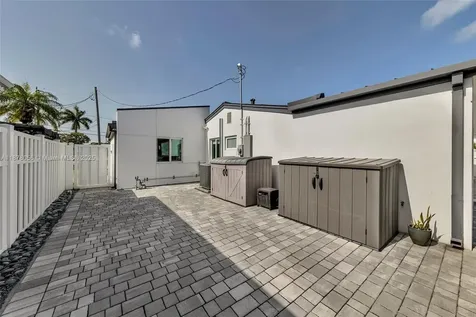 1206 Mango Isle Fort Lauderdale FL 33315