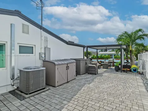 1206 Mango Isle Fort Lauderdale FL 33315