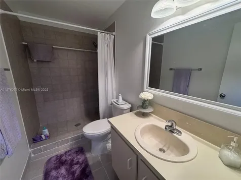 12204 NW 36th Place Sunrise FL 33323