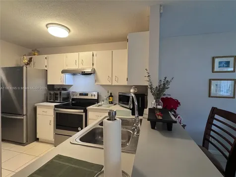 12204 NW 36th Place Sunrise FL 33323
