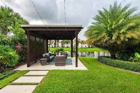 11816 SW 13th Court Pembroke Pines FL 33025