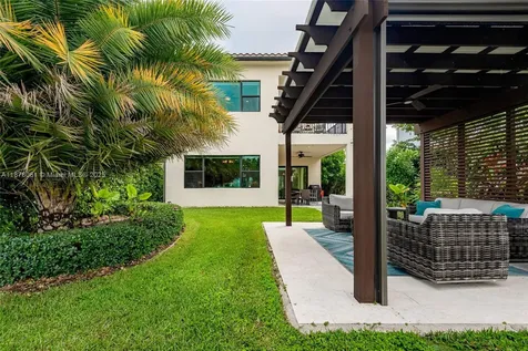 11816 SW 13th Court Pembroke Pines FL 33025