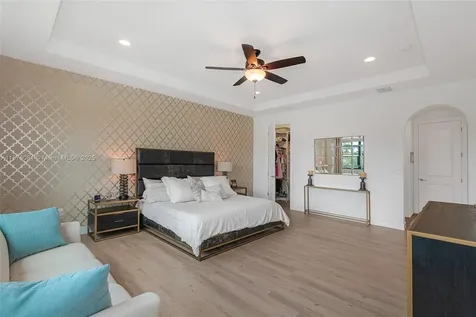 11816 SW 13th Court Pembroke Pines FL 33025
