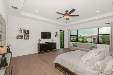 11816 SW 13th Court Pembroke Pines FL 33025