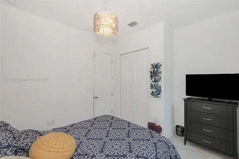 11816 SW 13th Court Pembroke Pines FL 33025