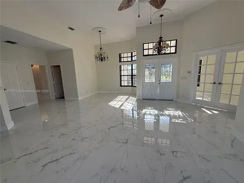 26 SE 13 Avenue Cape Coral FL 33990