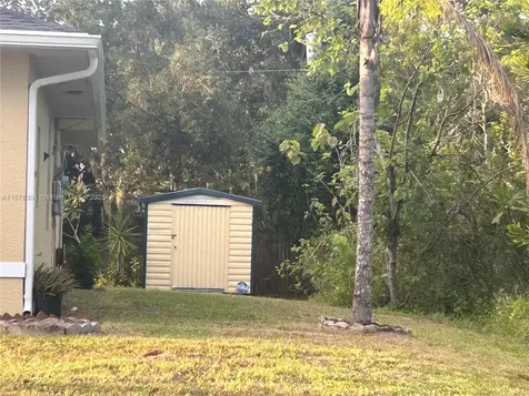 3894 Roderigo North Port FL 34286