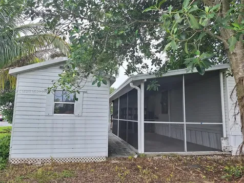 35303 SW 180th Avenue Lot308 Homestead FL 33034