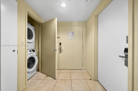 Sunny Isles Beach FL 33160