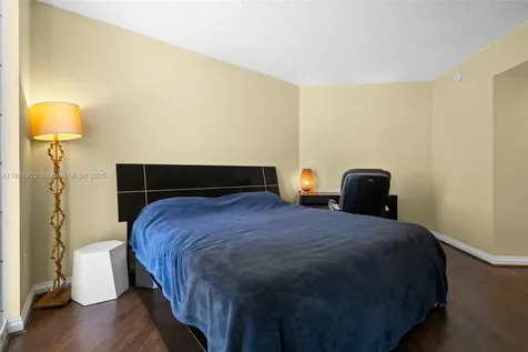 Sunny Isles Beach FL 33160