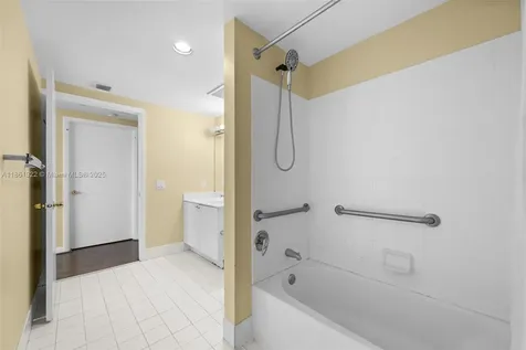 Sunny Isles Beach FL 33160