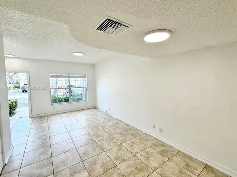 70 Whitehead Circle Weston FL 33326