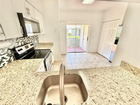 70 Whitehead Circle Weston FL 33326